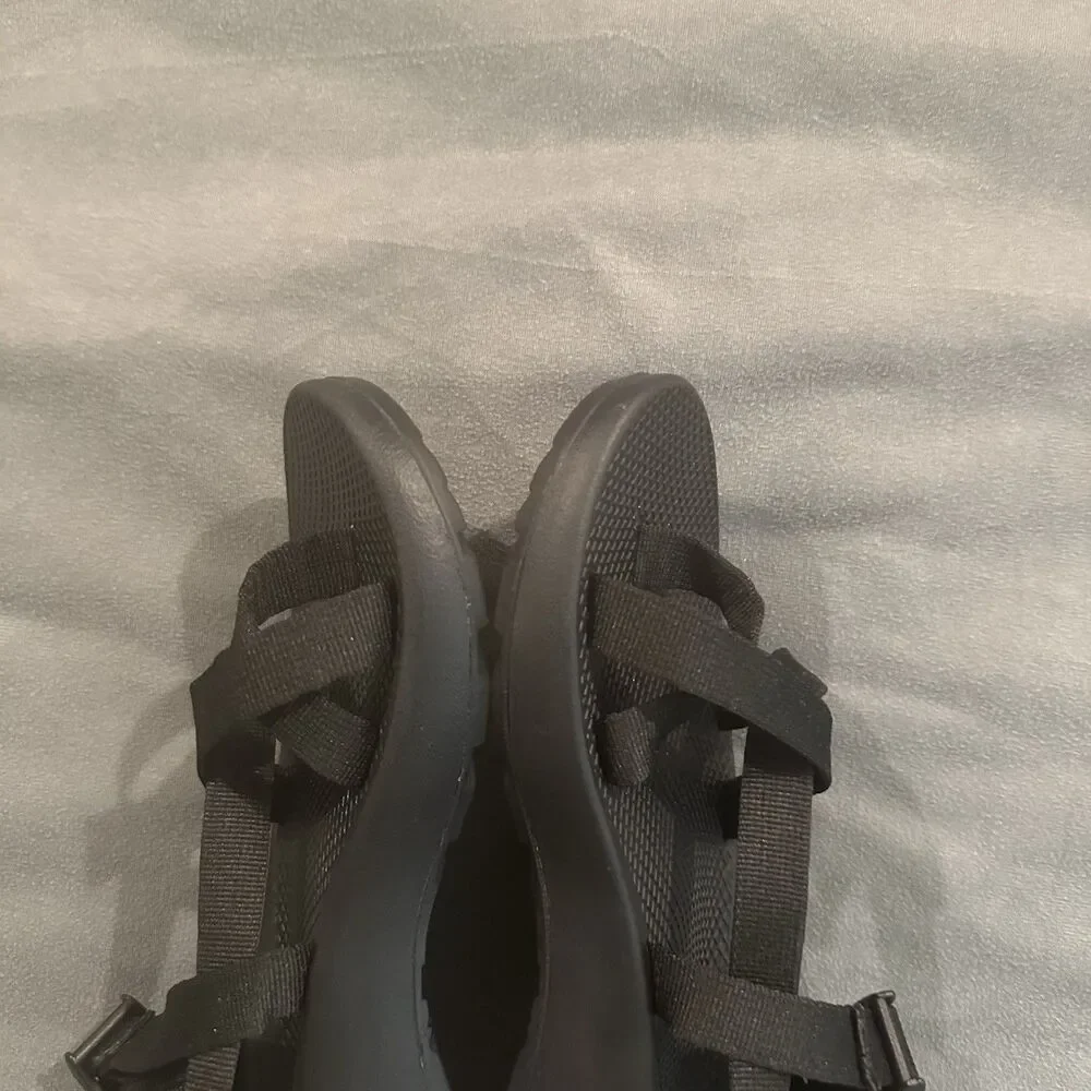 Chaco Mens Z/2 Sandals Mens 10 Classic Black Strappy Hiking Trail Outdoors